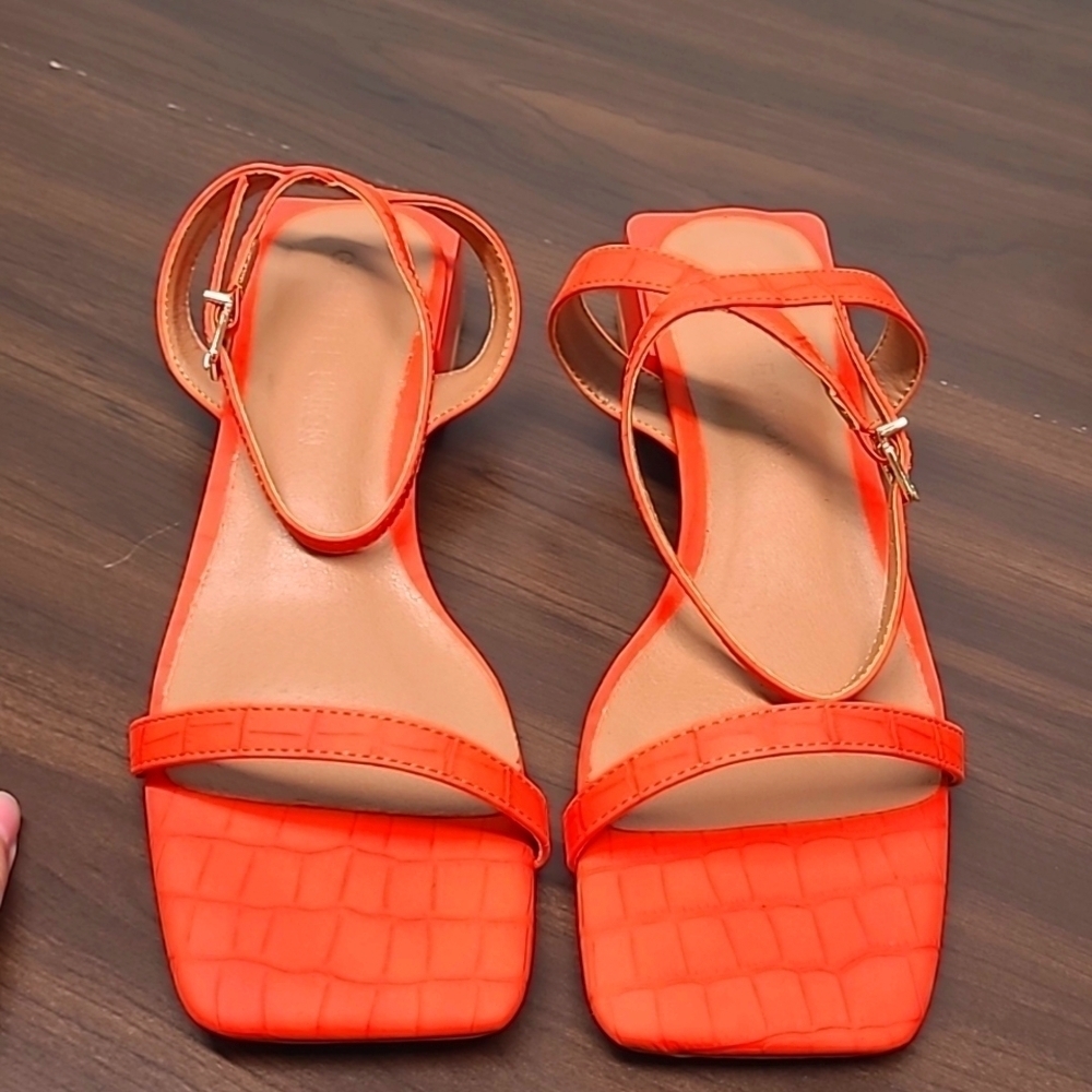 Gabrielle Union Size 6.5 Orange April Strappy Sandals